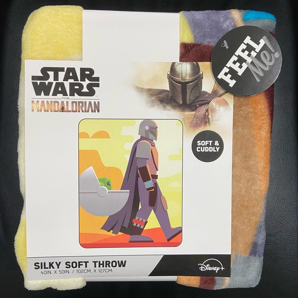 Disney “The Mandalorian” Throw Blanket